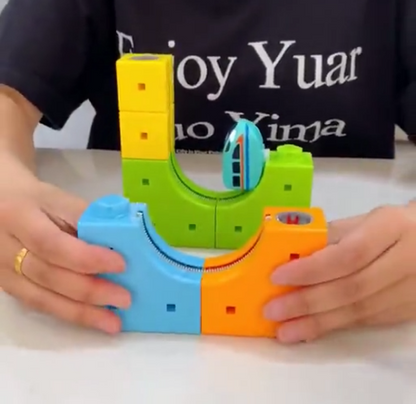 Magic Track Cube - Electric Building Block Train Set